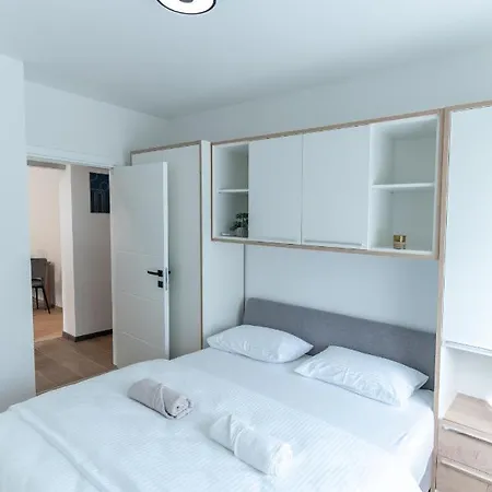 Krzelj B4 Ливно